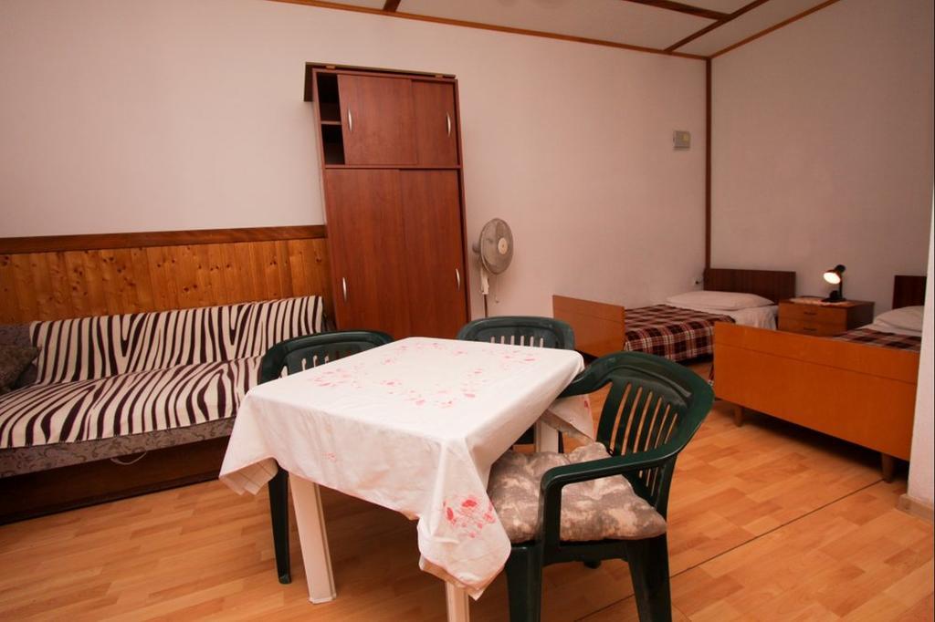 Apartments Stanko Sumartin Exterior photo